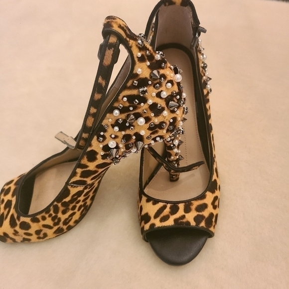 Nine West Leopard Patent Leather Peep Toe Platform Heels Size 7.5 - Picture 6 of 10